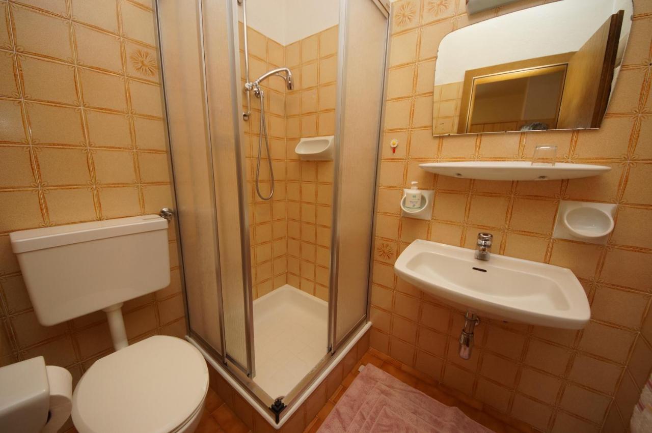 Runcac Hotel Badia  Bagian luar foto